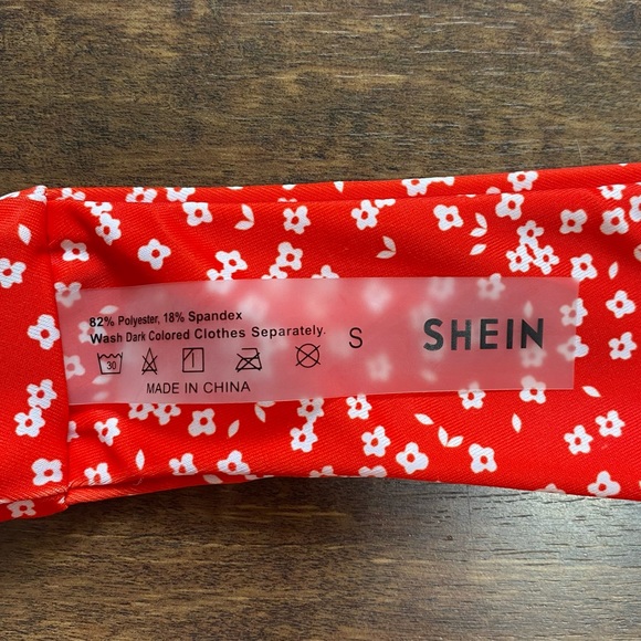 new shein ditsy floral tie shoulder bikini size small - Picture 3 of 5